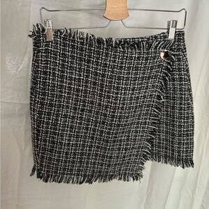SHEIN Black and White Tweed Mini Skirt
